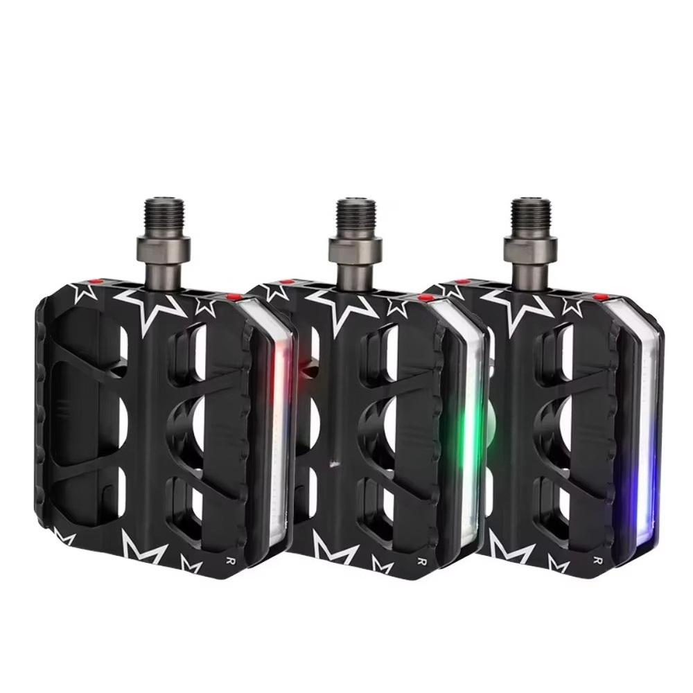 แป้นเหยียบจักรยานเสือภูเขา 3 แ - Mountain Biking Lights บทวิจารณ์และราคา